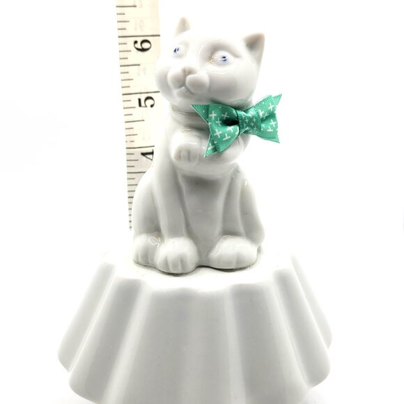 Altered Art White Kitty Cat with Green Bow using Repurposed Dishes and Jewelry - Picture 11 of 12